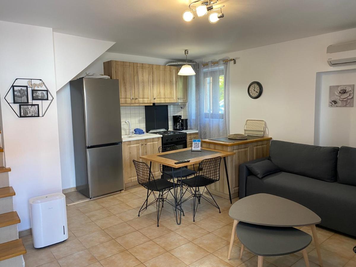 Romantic Maisonette In The Heart Of Pythagoreio Rh Door 外观 照片